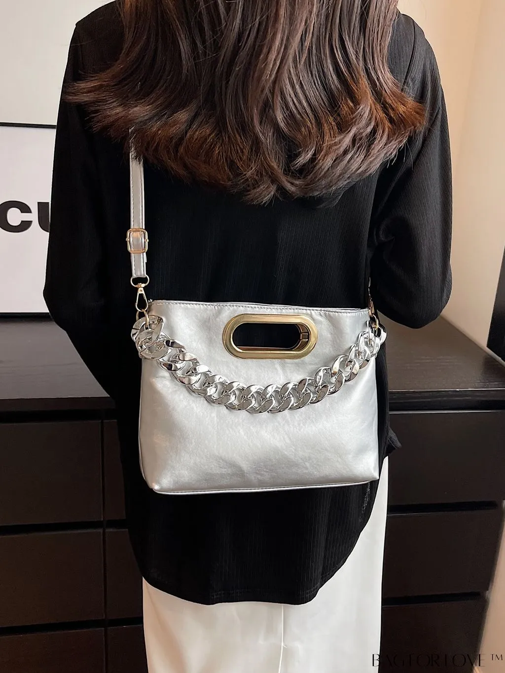 BagForLove - Womens Casual Crossbody Bag: Stylish and Versatile Solid Color Handbag