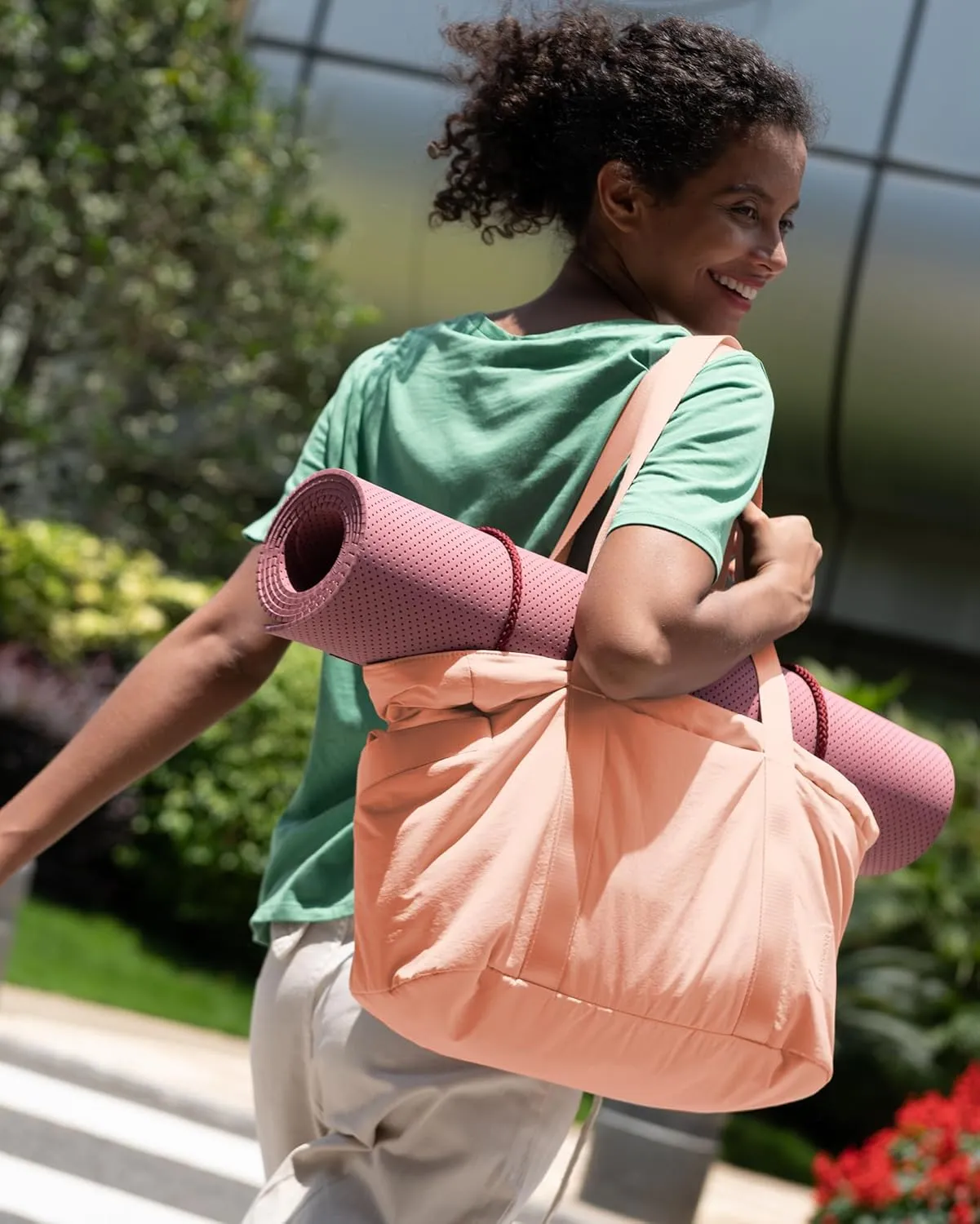 BAGSMART Tote Bag for Women with Zipper, Gym Tote with Compartments, Work Tote Nurse Dance Yoga Bag for Sport, Travel