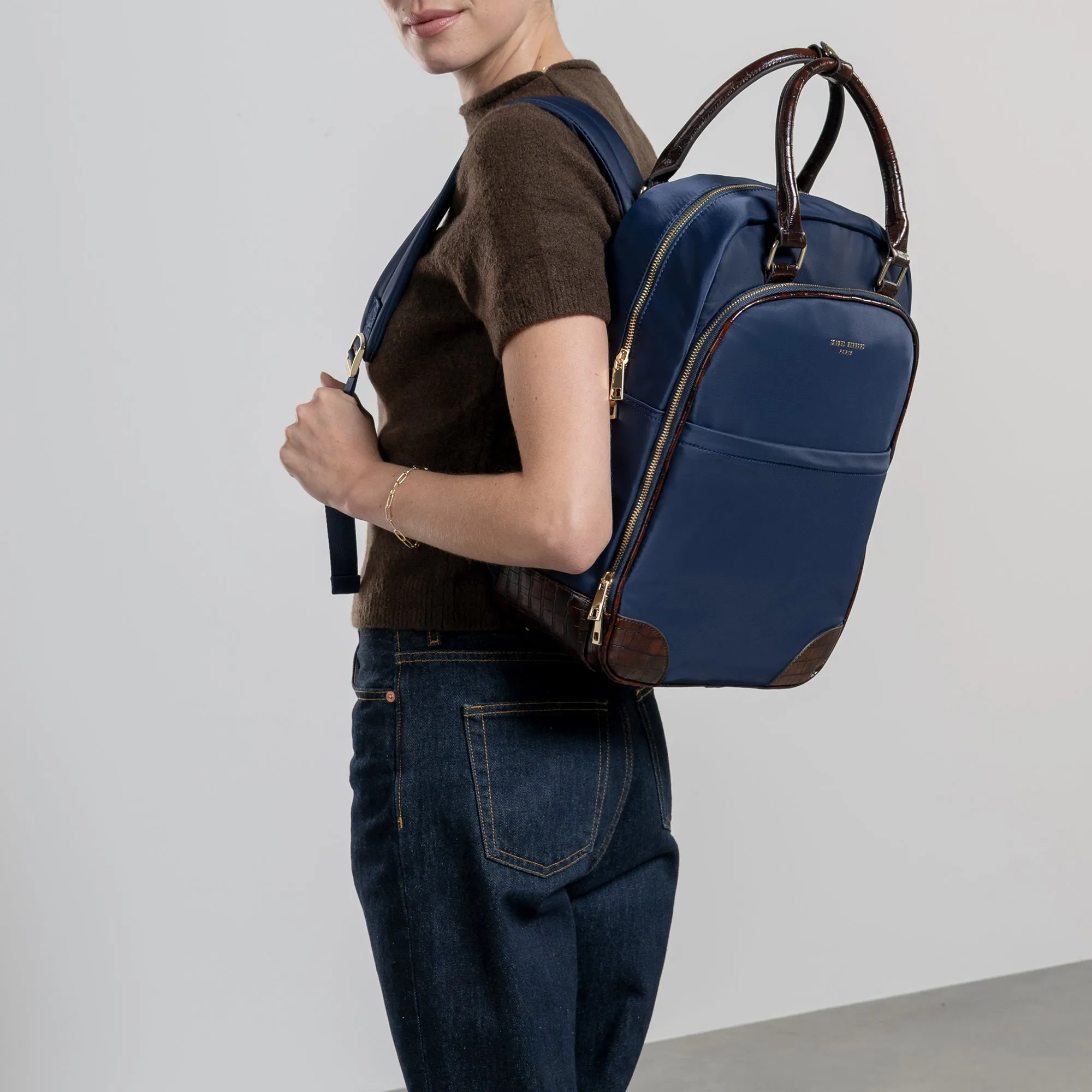 Cadeau d'Isabel blue back pack and weekend bag small
