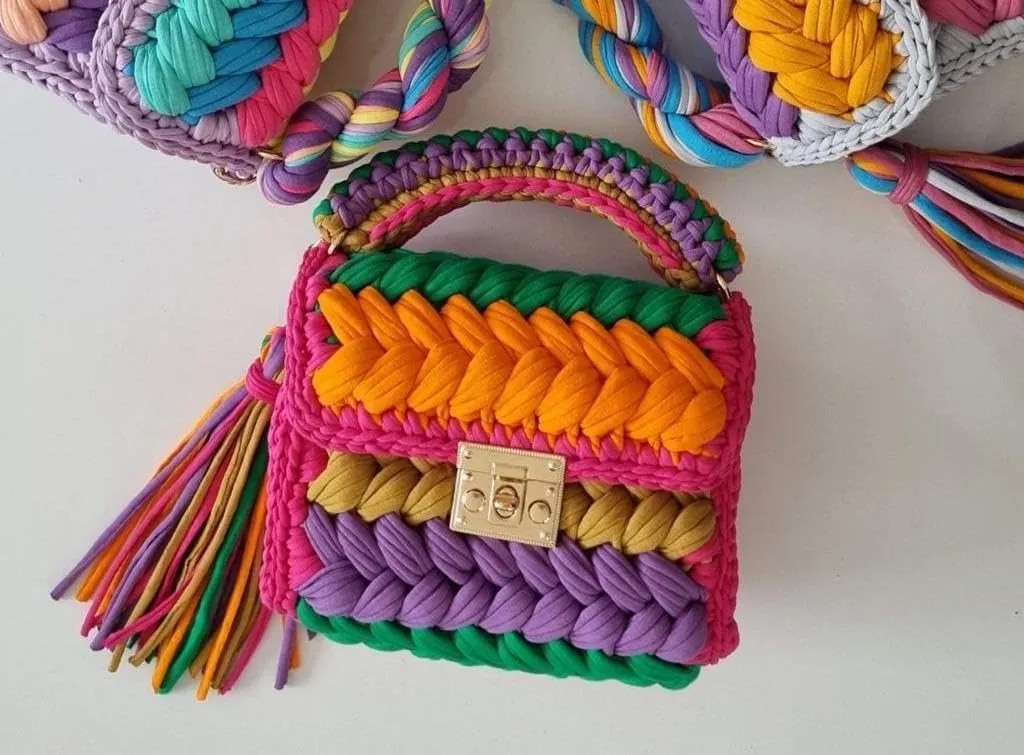 CHQEL Evening Clutch Bag for Women, Handmade Crochet Wedding Party Purse, Small Flap Formal Crossbody Handbag Evening Clutch