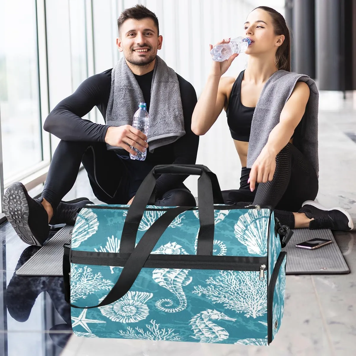 Cute Seahorses Paint Sports Gym Bag for Women Men Travel Duffel Bag with Wet Pocket & Shoes Compartment Waterproof Weekender Overnight Tote Carry on Bag Lightweight