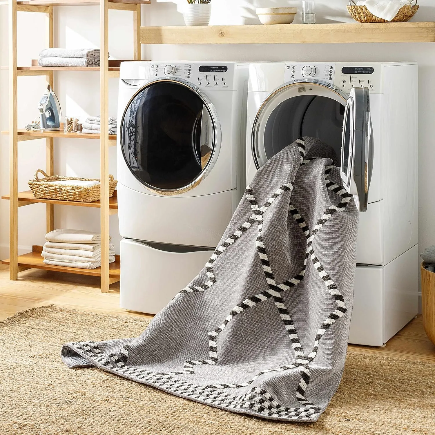 Hauteloom Rolf Living Room, Bedroom Machine Washable Area Rug - Gray, Black, Beige - 3'3" x 5'