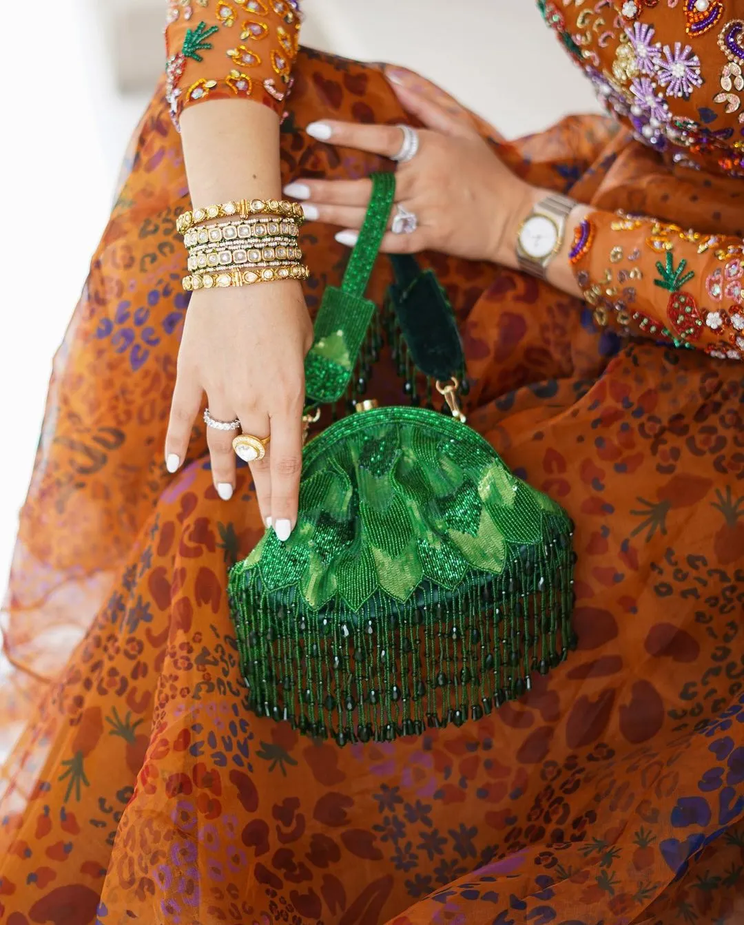 Hrutvy Clutch – Emerald Green | SUMMIYYA PATNI SHAH FROM HOUSE OF MISU