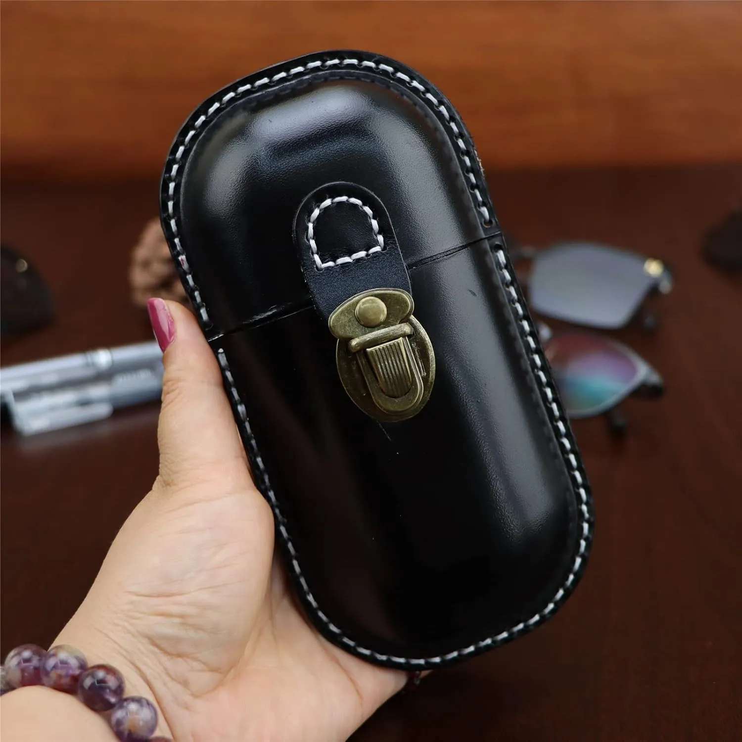 Leather Eyeglass Case Hard Shell Retro Men And Women Sunglasses Nearsighted Glasses Locking clasp Protection Box