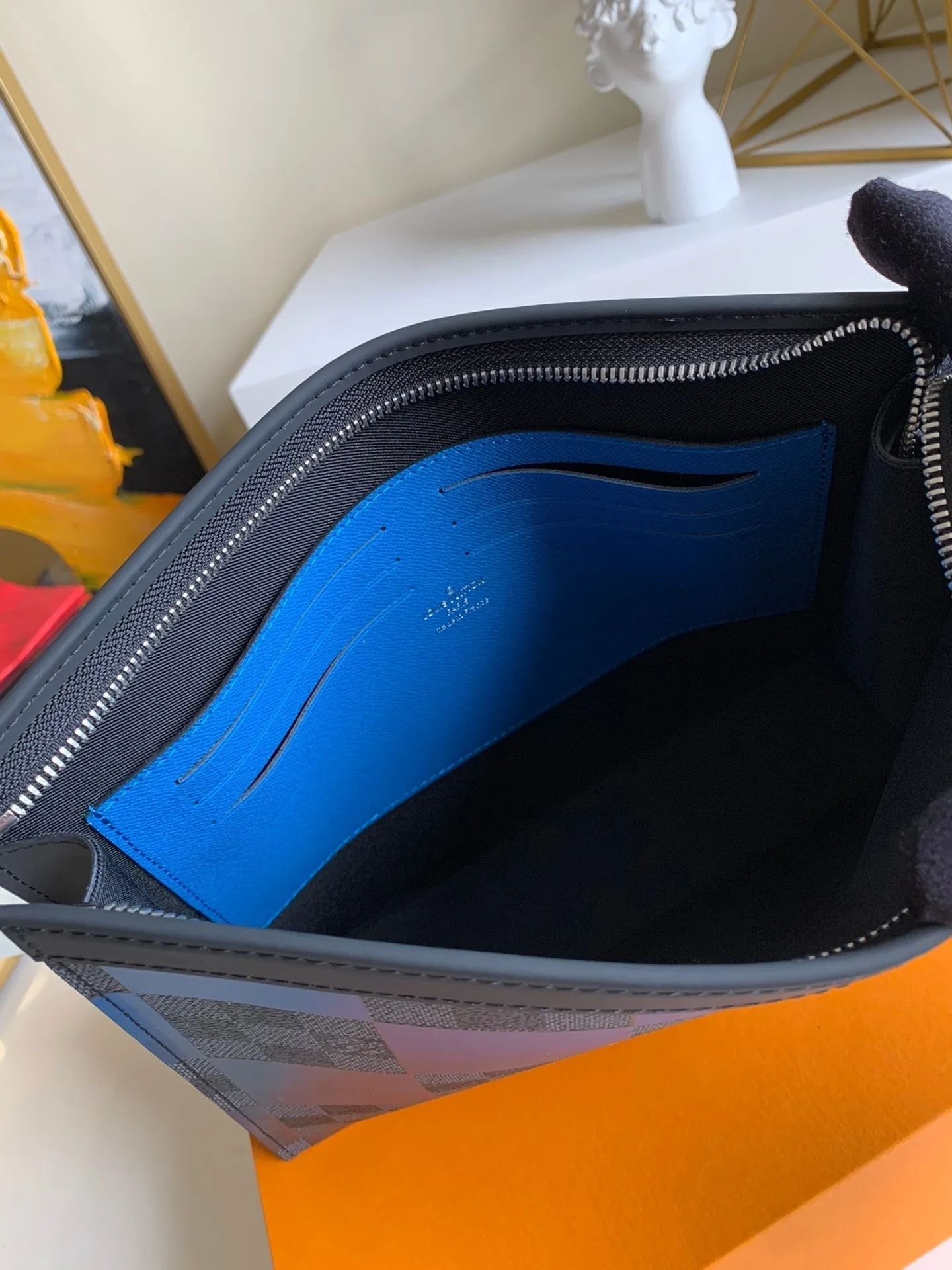 Louis Vuitton Pochette Voyage MM