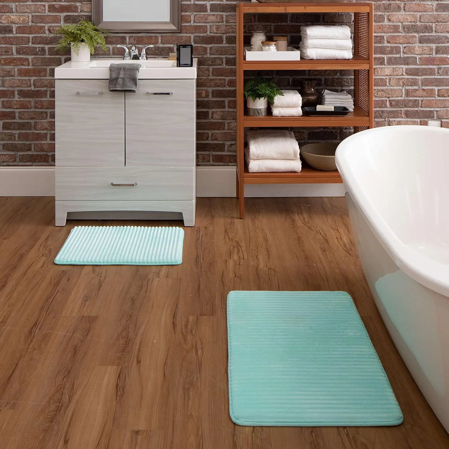 MAINSTAYS Home 17" x 24" Augusta Bath Mat Light Green Machine Washable Non Slip Bathroom Rug