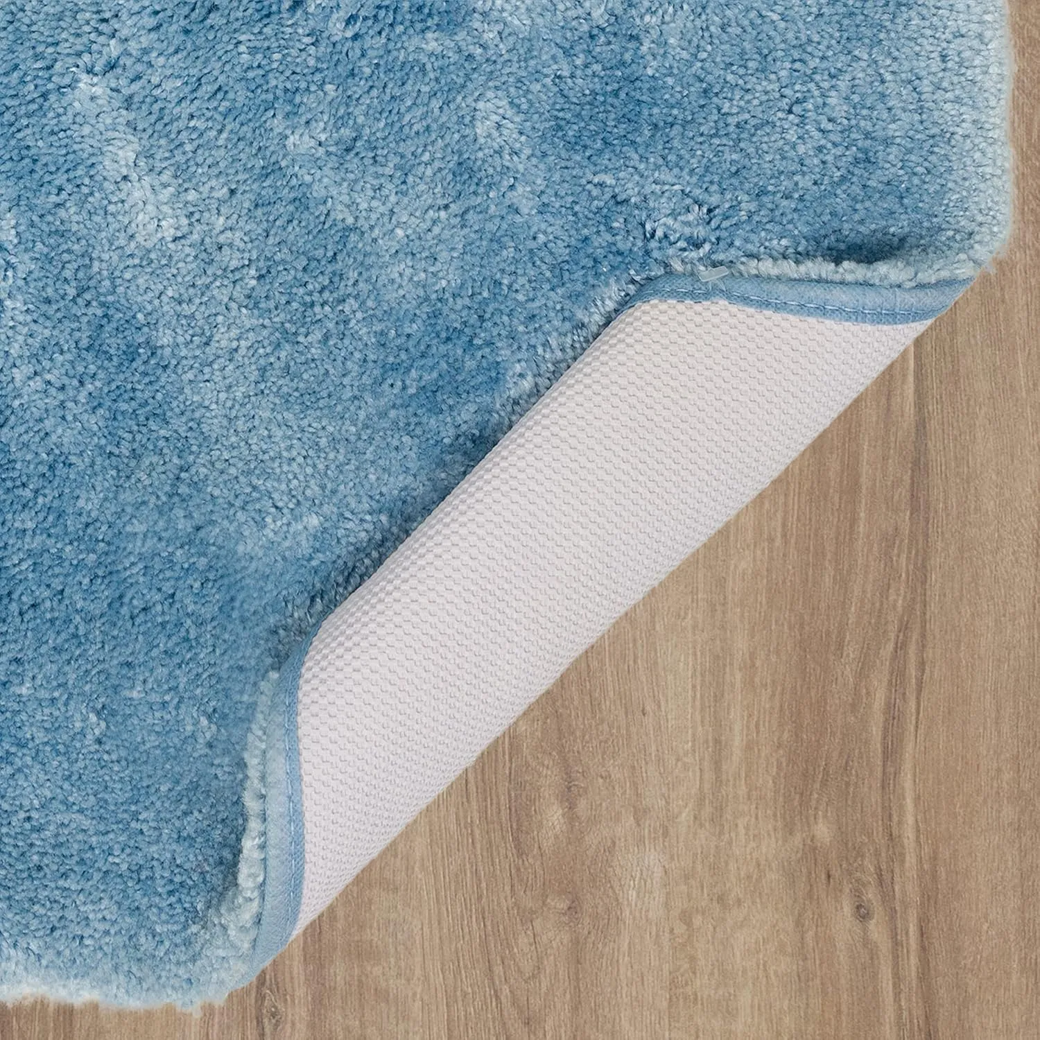 Mohawk Home Machine Washable Royal Bath Mat, Wedgewood Blue (1' 5" x 2')