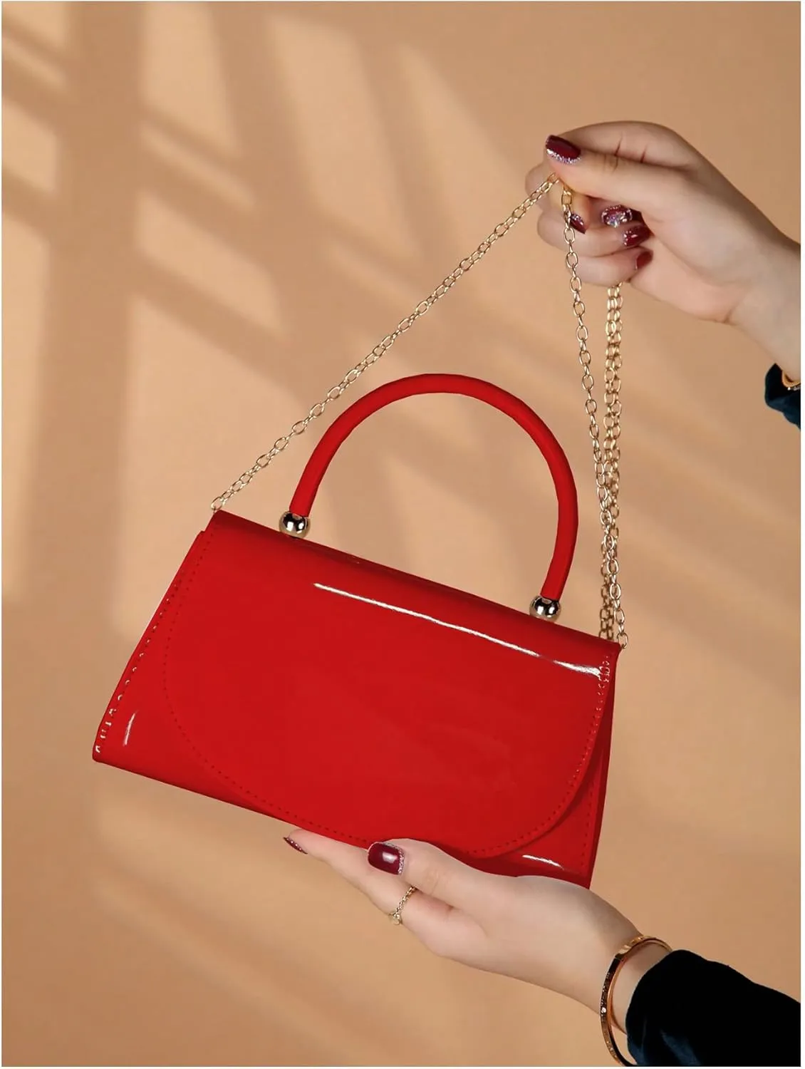QWINEE Women's Evening Handbags Patent Leather Clutch Elegant Chain Strap Flap Bag Party Cocktail Purse