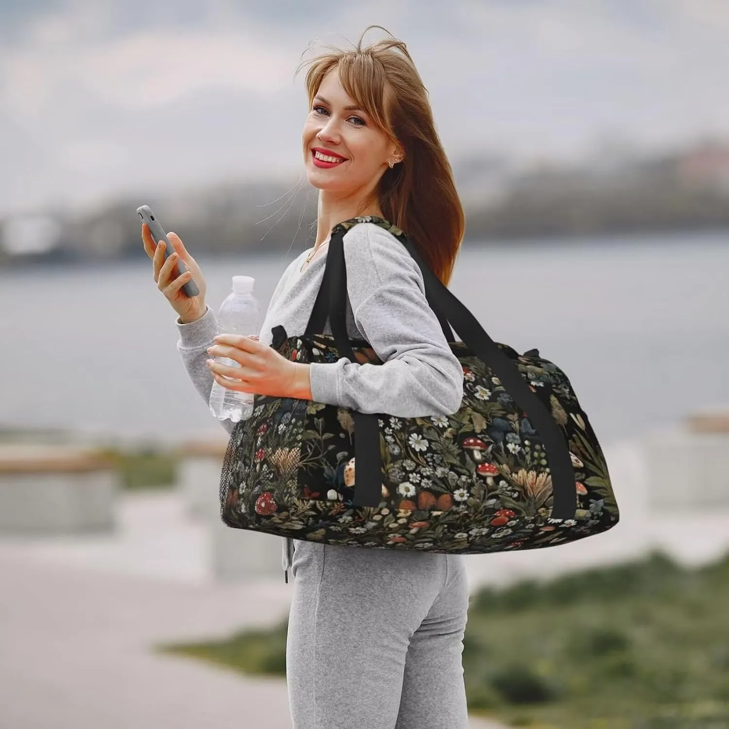 Small Duffel Bags Vintage Mushroom Print Travel Bag for Men Women, Duffle Bag & Gym Bag Weekender Overnight Bag Carry on Bags Cute Green Boho Floral Daisy Big Gym Bag