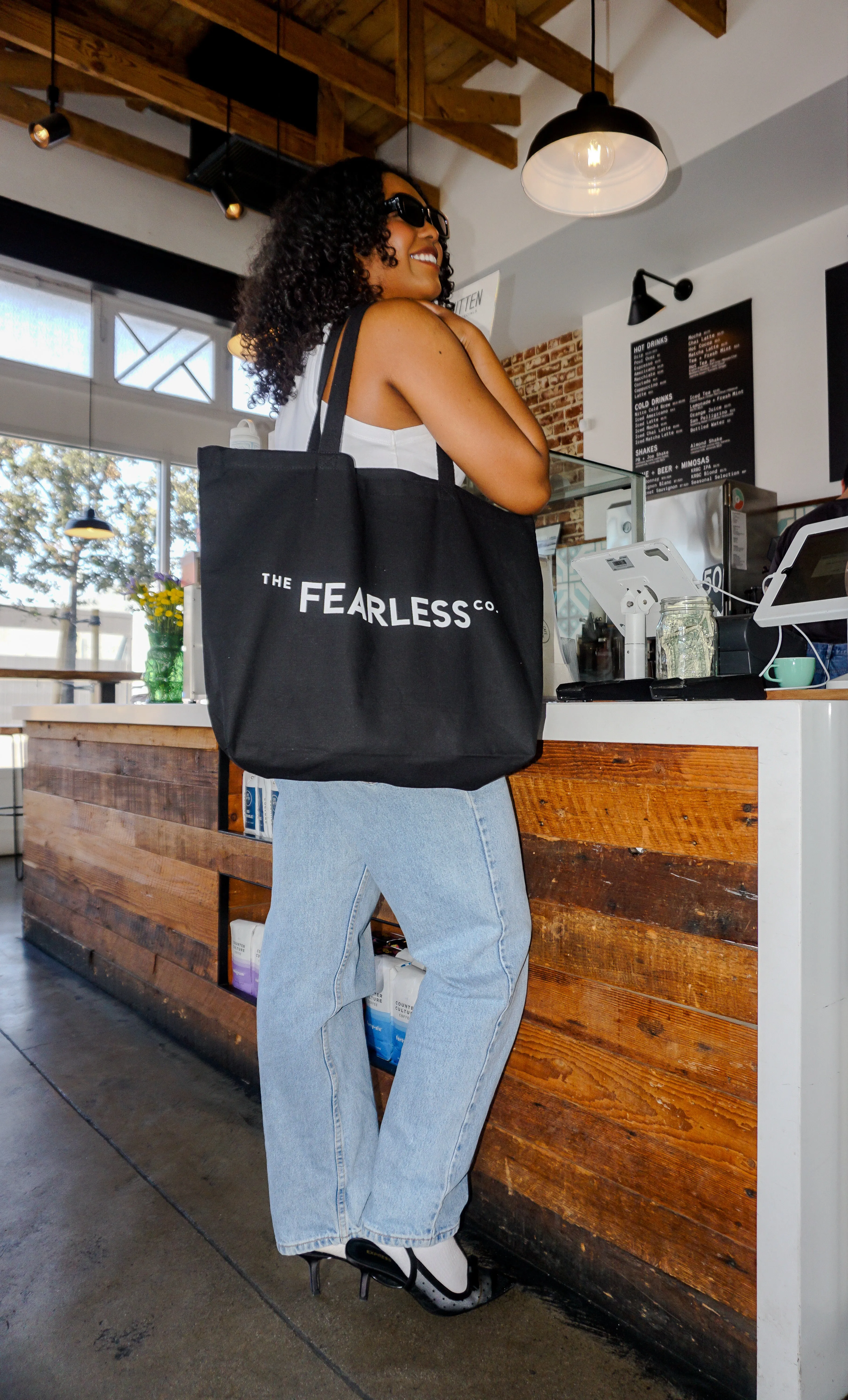 THE STATEMENT TOTE