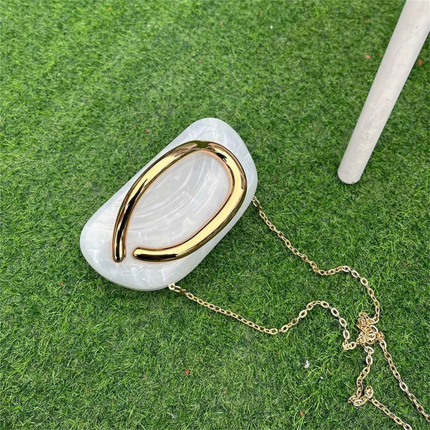 Women Evening Clutch Purse Metal Handle Acrylic Purse Unique Shoulder Bag Causal Handbags for Bride Party Wedding