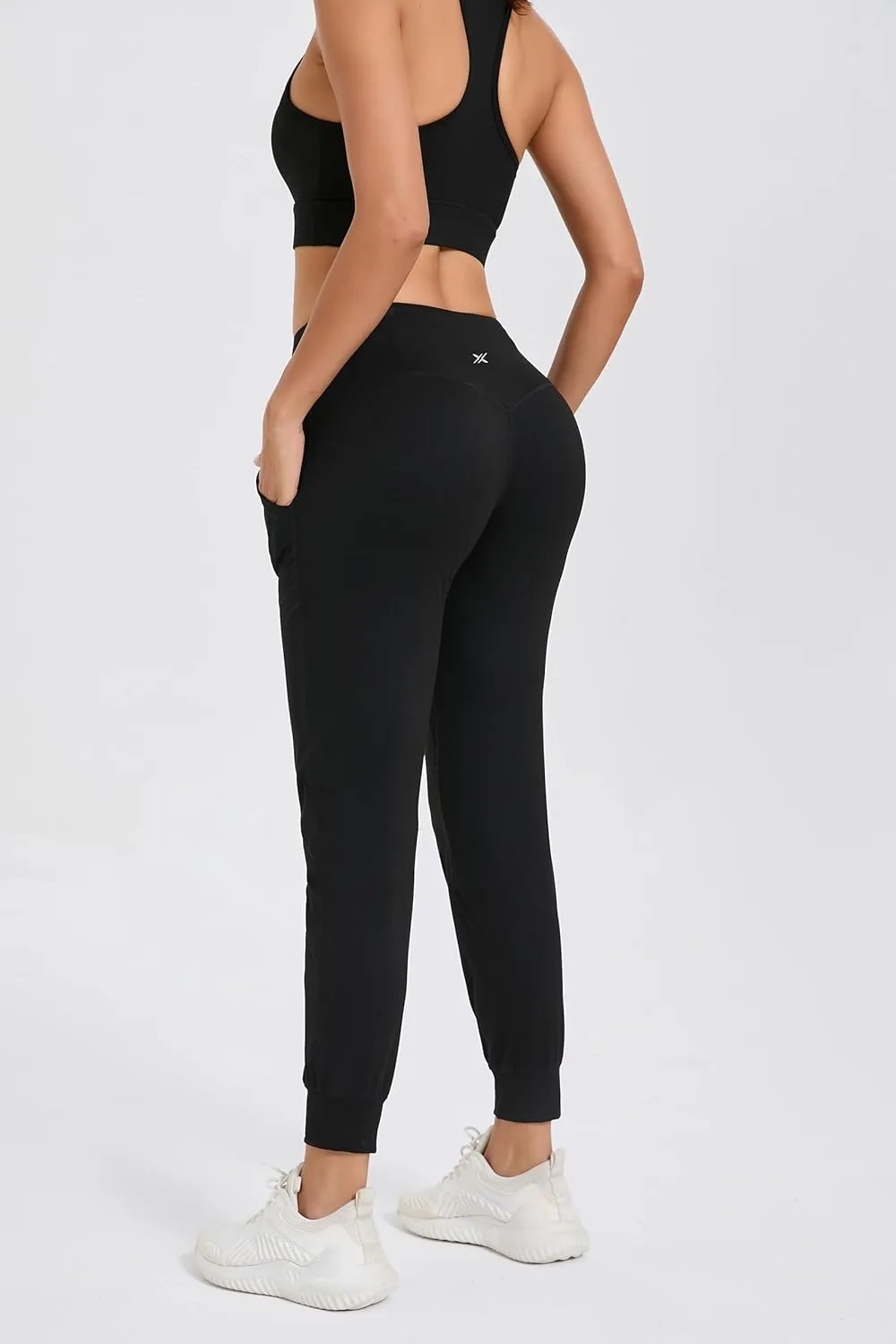 Women's Activewear Set: Capris, Joggers, Biker Shorts & Leggings – Comfortable & Versatile Sportswear for Every Workout
